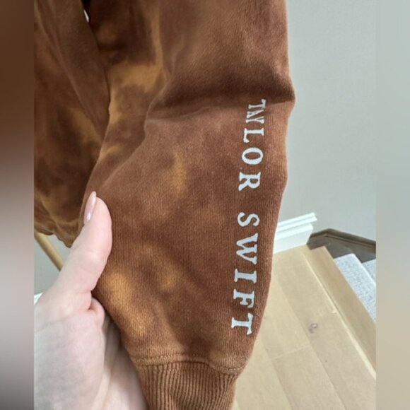 Taylor Swift “Evermore / Right Where You Left Me” Henley Hoodie – Size Medium - Picture 10 of 11